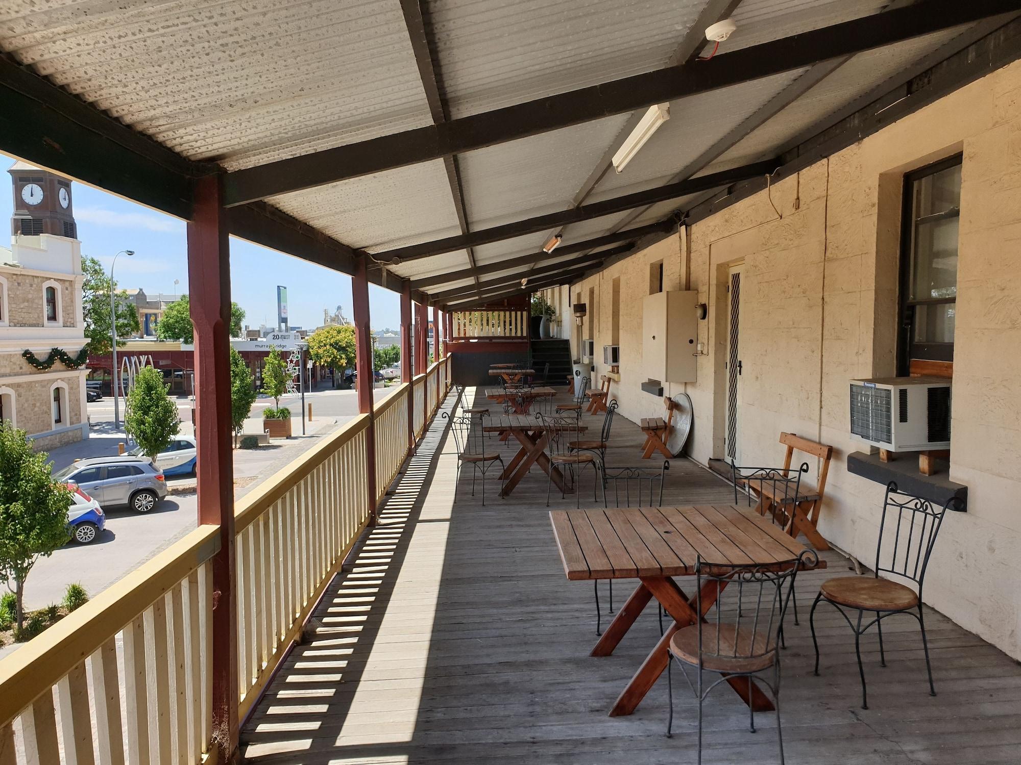 Balcony On Sixth Motel Murray Bridge